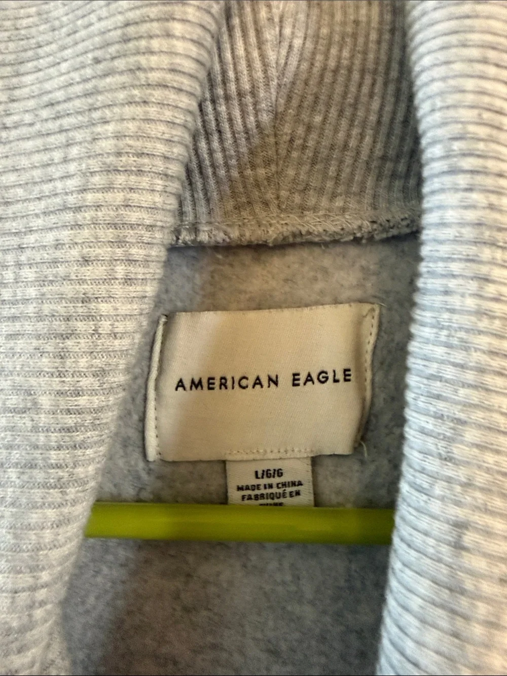 American Eagle Outfitters Light Gray Cropped Turtleneck Sweater